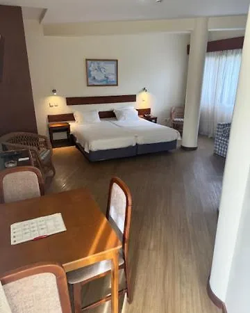 Ventura מלון דירות קאניקו