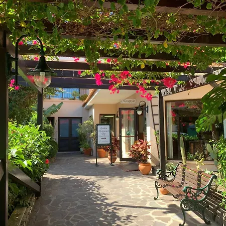 Ventura 3* 카니코