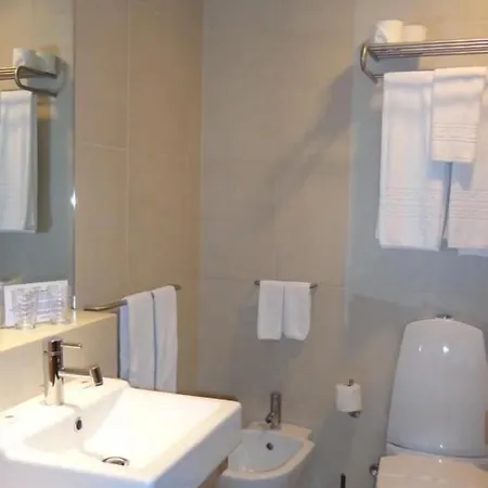 Ventura Village 3*