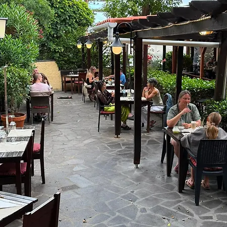 Ventura Village Aparthotel 3*